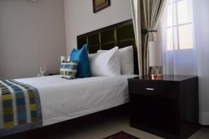 triple palms bed and breakfast