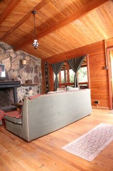 Kikopey Beach Camp,Plot 7803 Nakuru Nairobi Road Block 1 Kikopey 20116 Gilgil,2 star