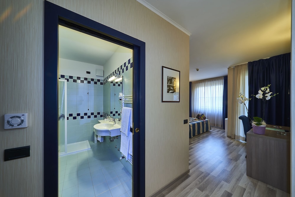 Hotel Alberi,Gravedona>>Como,3 star