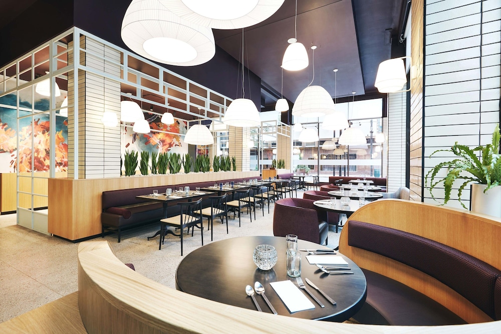 kinley cincinnati downtown a tribute portfolio hotel