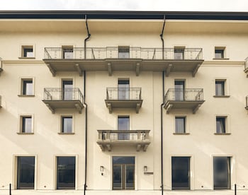 Hotel Promessi Sposi,Lake Como>>Barzano,4 star