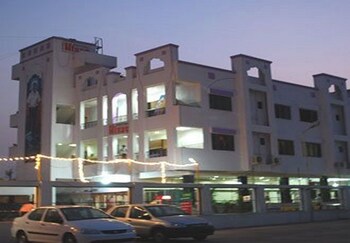hotel utsav