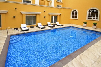 holiday inn monclova by ihg