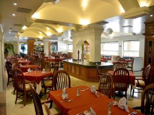 holiday inn monclova by ihg