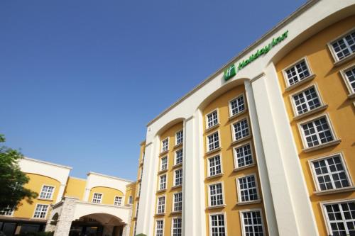 holiday inn monclova by ihg