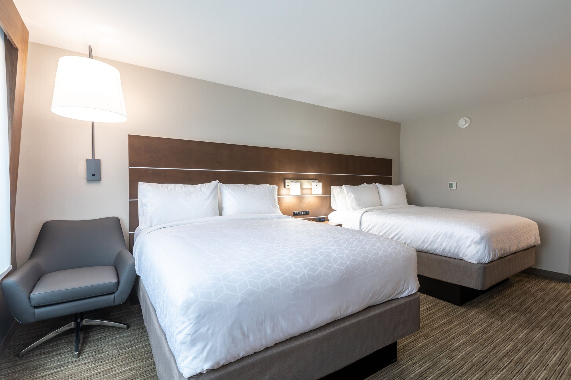 holiday inn express and suites greenville taylors