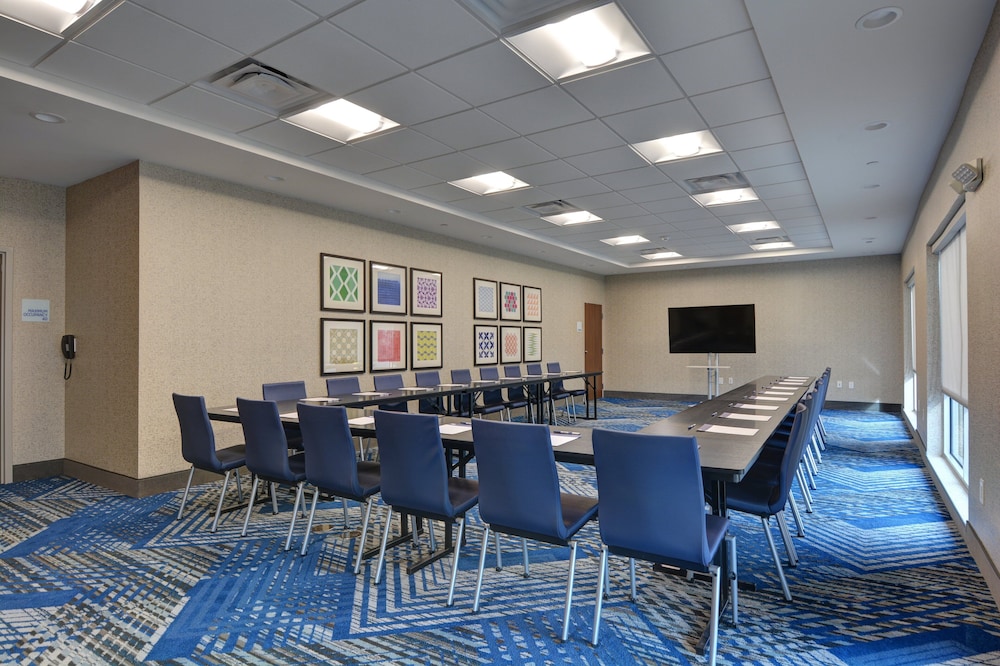 holiday inn express and suites greenville taylors