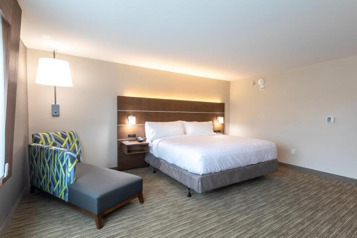 holiday inn express and suites greenville taylors