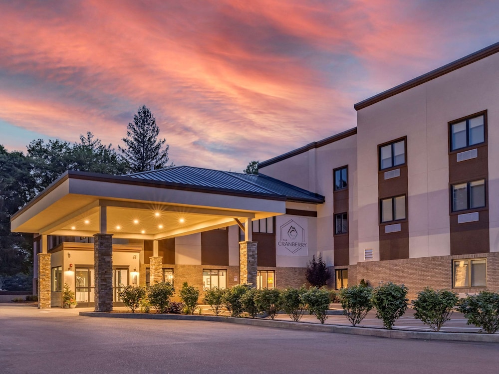 the cranberry ascend hotel collection