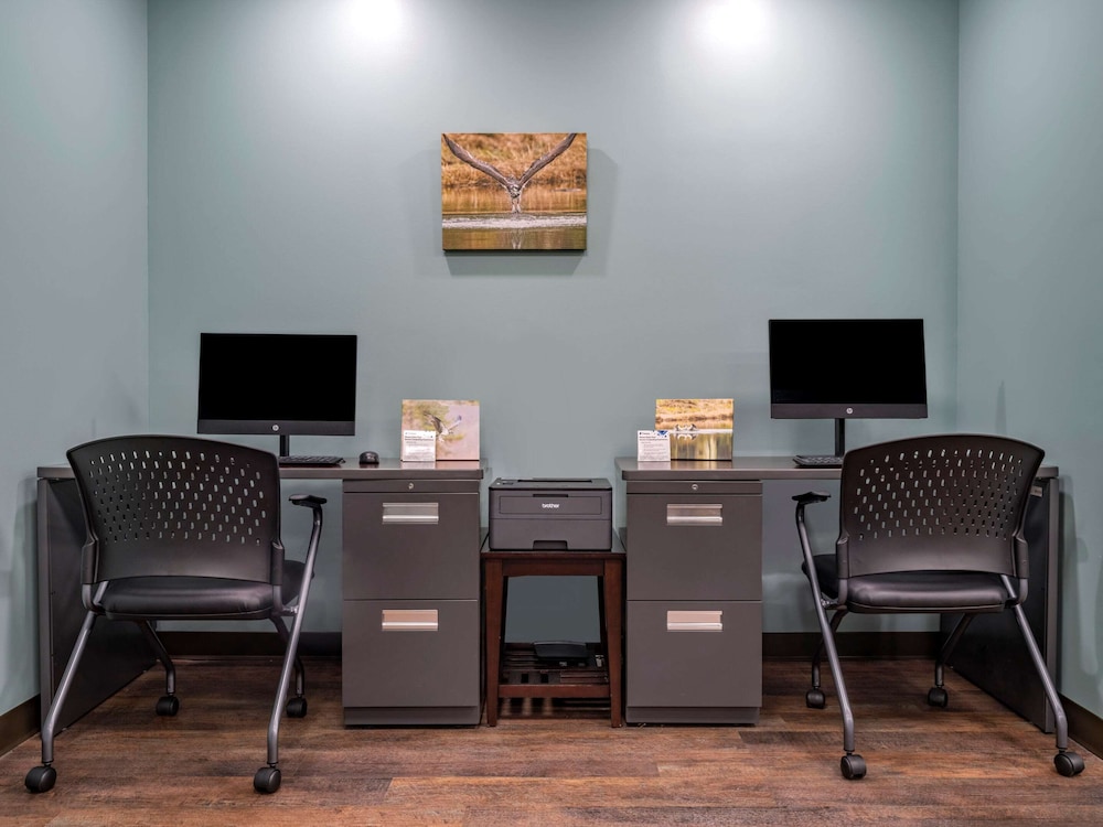 the cranberry ascend hotel collection