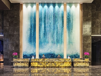 Crowne Plaza Wuhan Development Zone, An Ihg Hotel,Wuhan>>Caidian,3.5 star