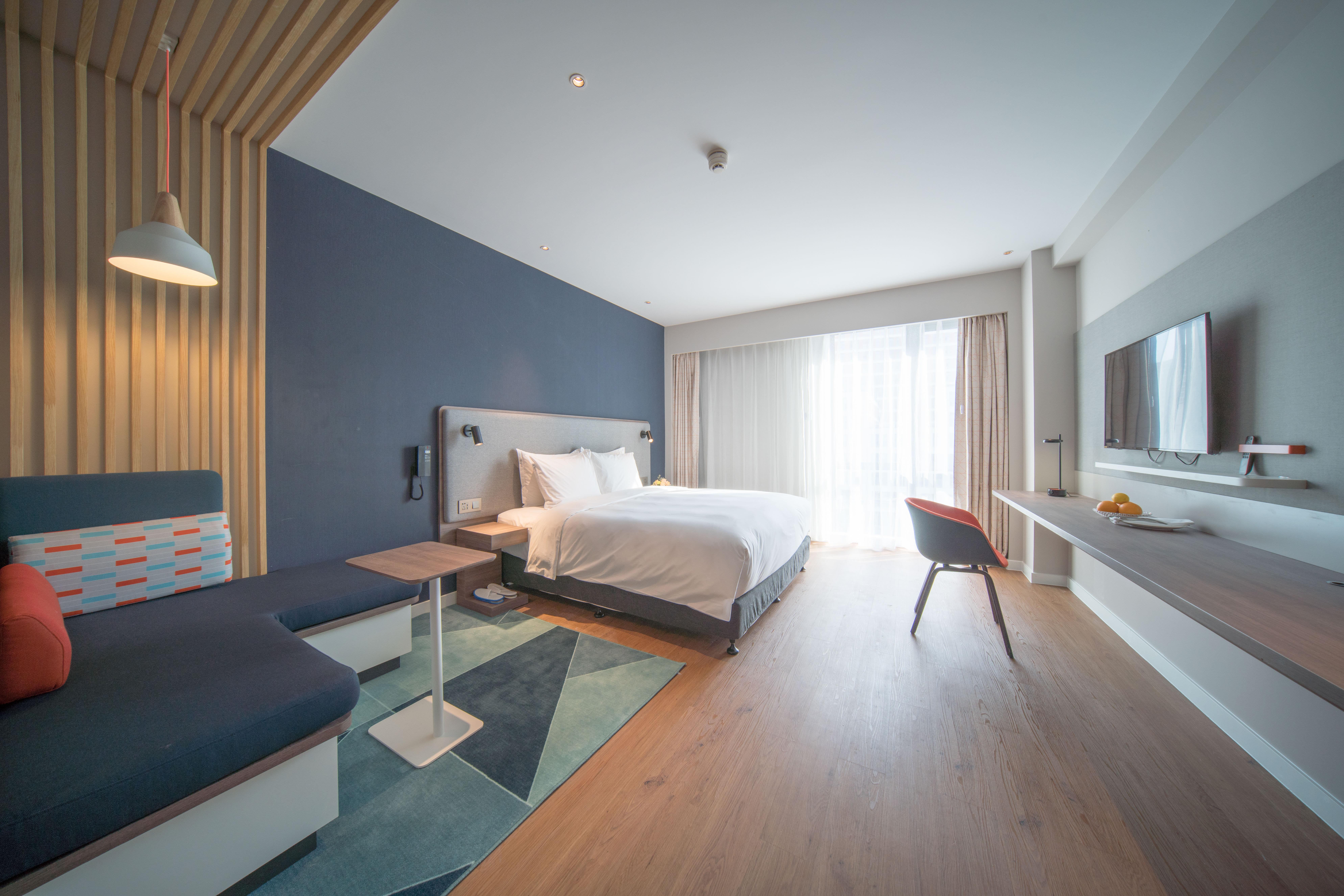 holiday inn express shanghai huijin an ihg hotel