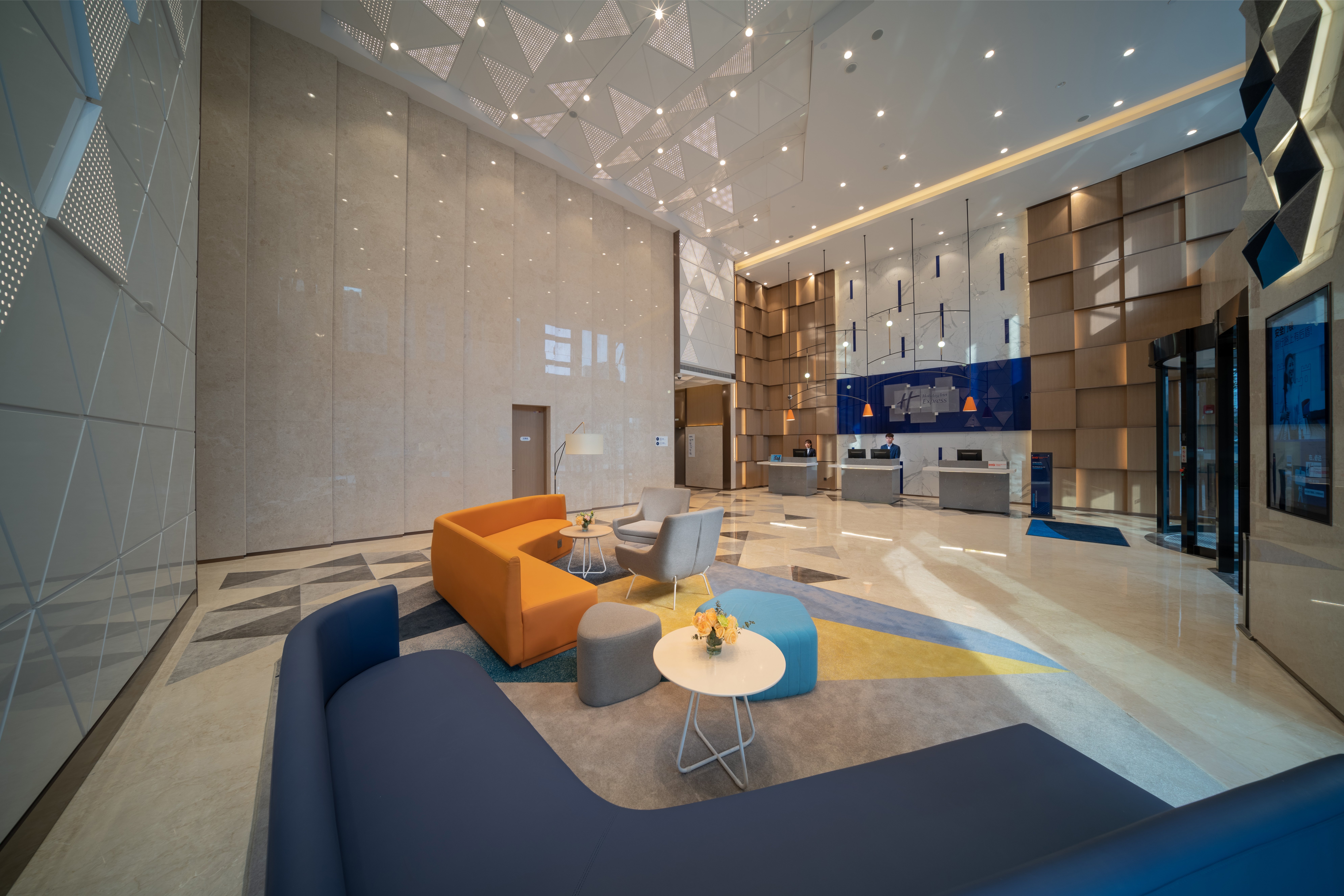 holiday inn express shanghai huijin an ihg hotel