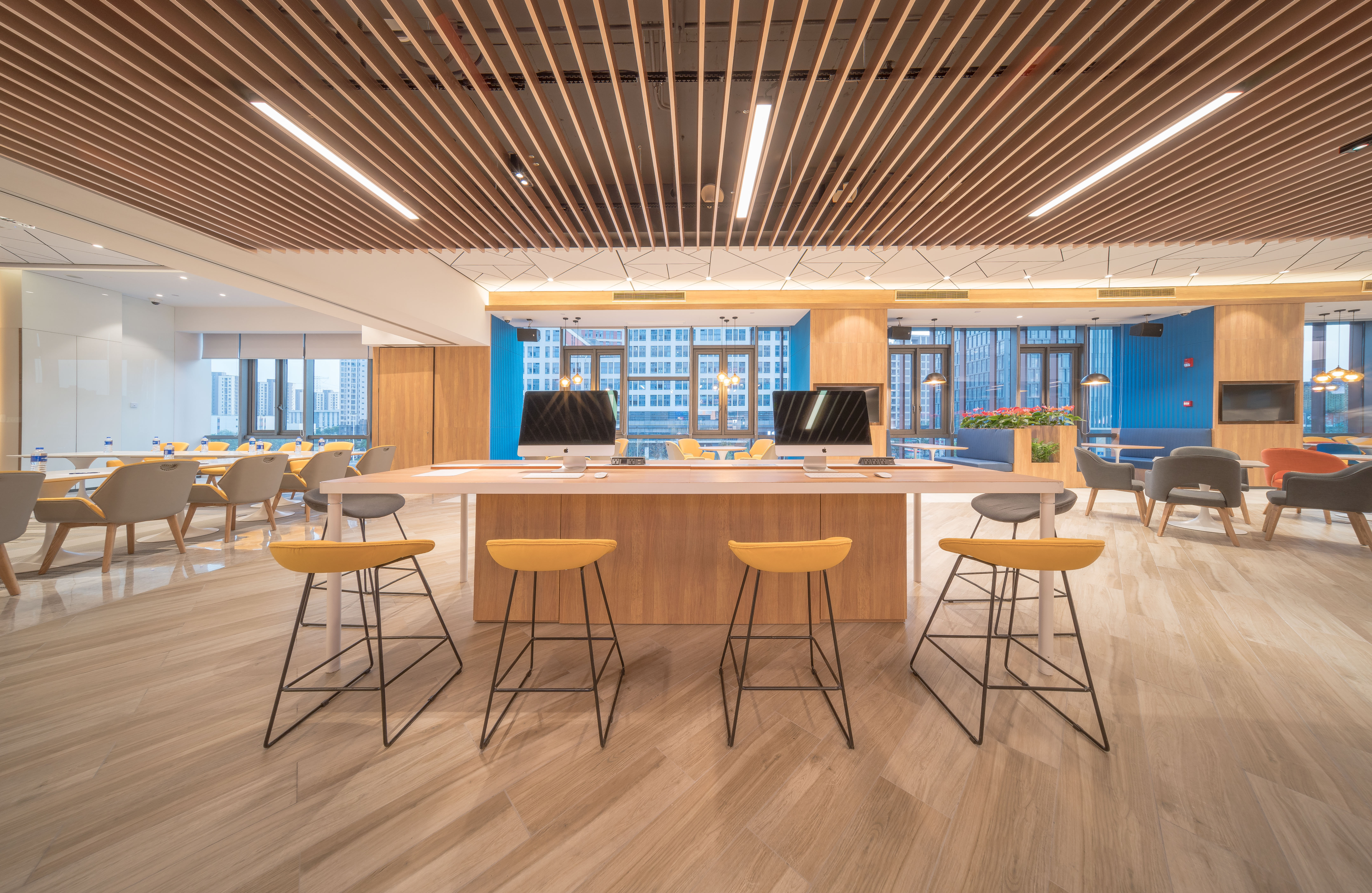 holiday inn express shanghai huijin an ihg hotel