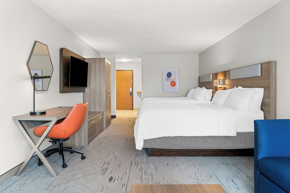 holiday inn express and suites detroit north rosev