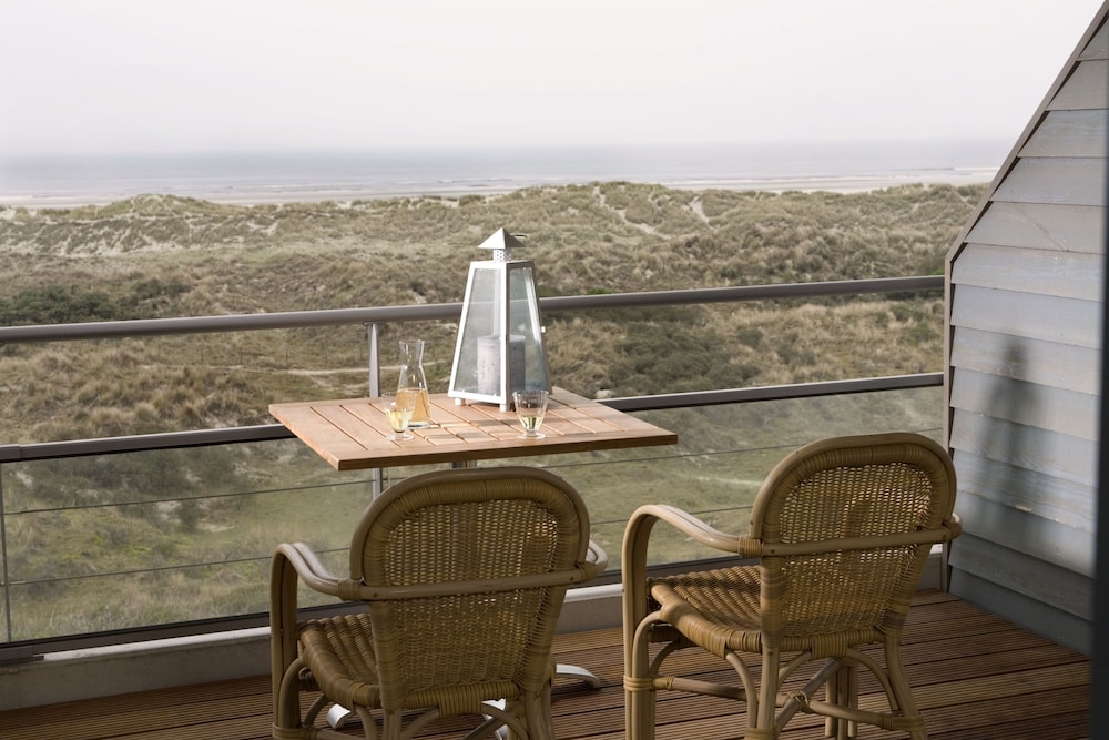 paal 8 hotel aan zee