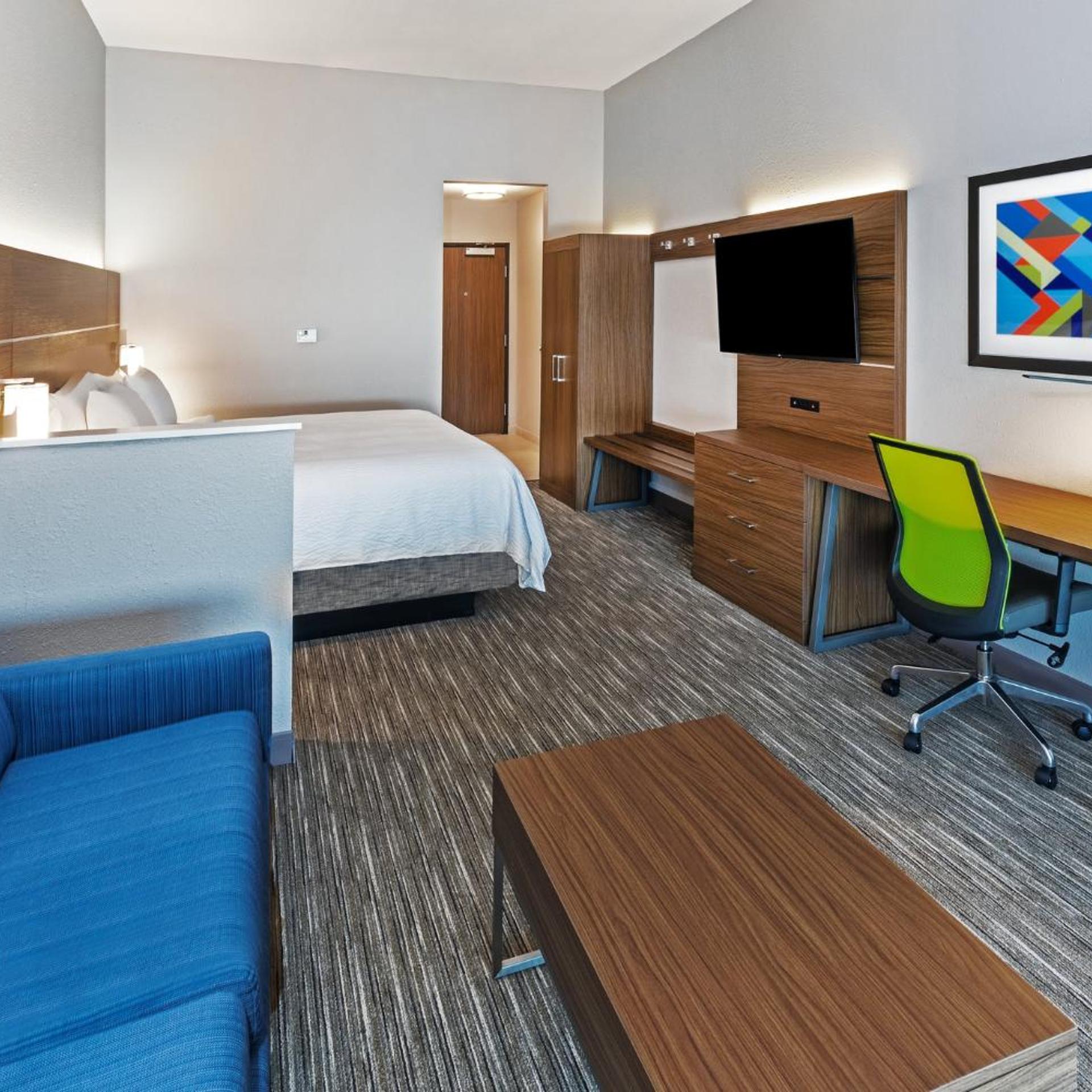 holiday inn express and suites houston n downtown