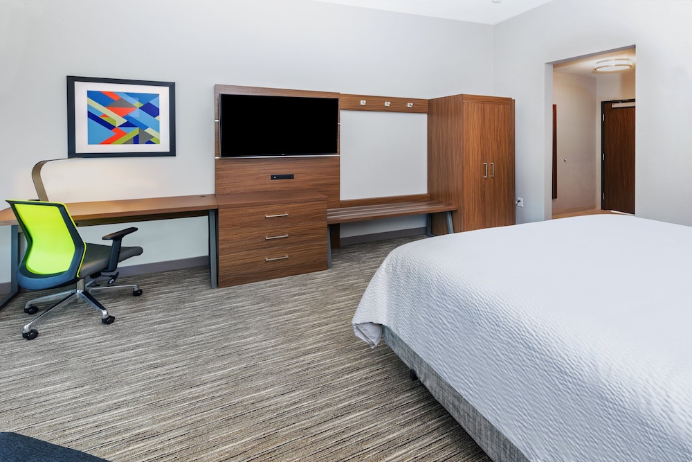 holiday inn express and suites houston n downtown