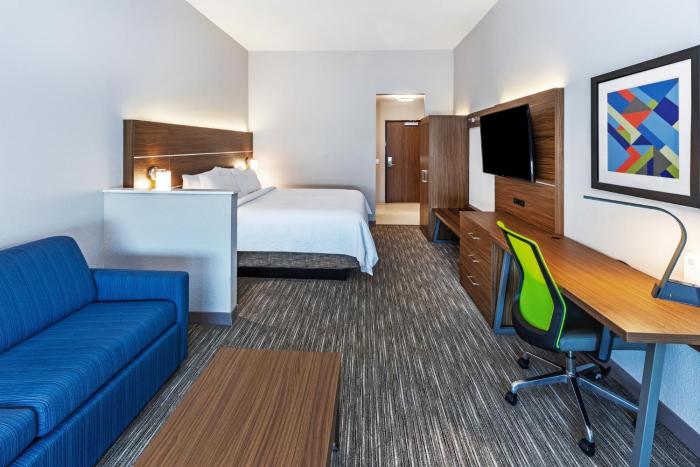 holiday inn express and suites houston n downtown