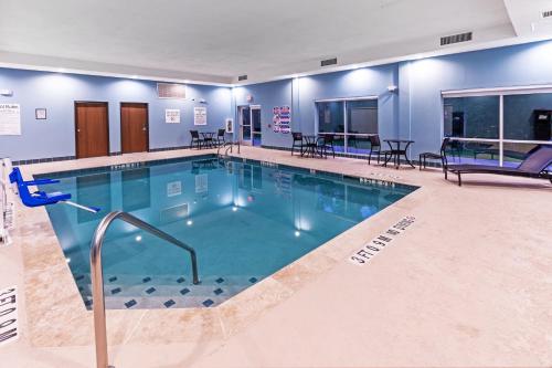 holiday inn express and suites houston n downtown