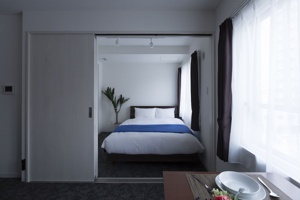 hotel ones residence