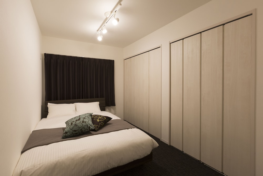 hotel ones residence