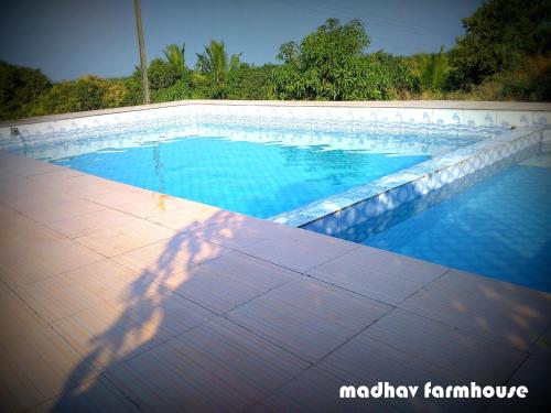 madhav farmhouse