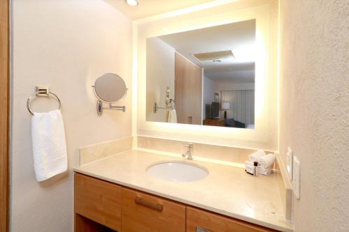 staybridge suites guadalajara expo by ihg