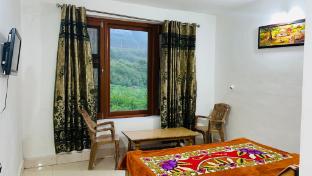 Wonderland Guest House,Opposite Naag Temple Patnitop 182142,2 star