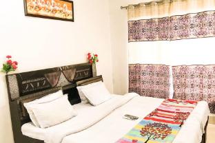 Wonderland Guest House,Opposite Naag Temple Patnitop 182142,2 star
