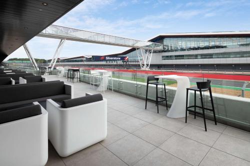 hilton garden inn silverstone