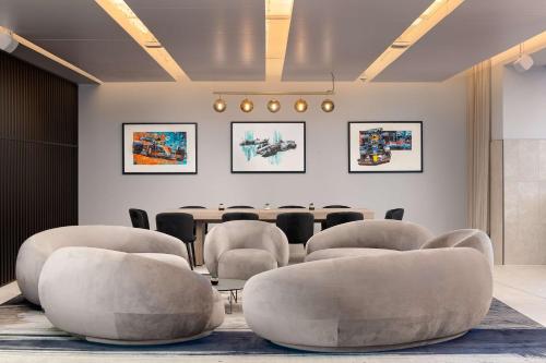 hilton garden inn silverstone