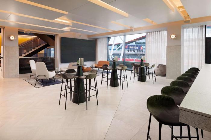 hilton garden inn silverstone