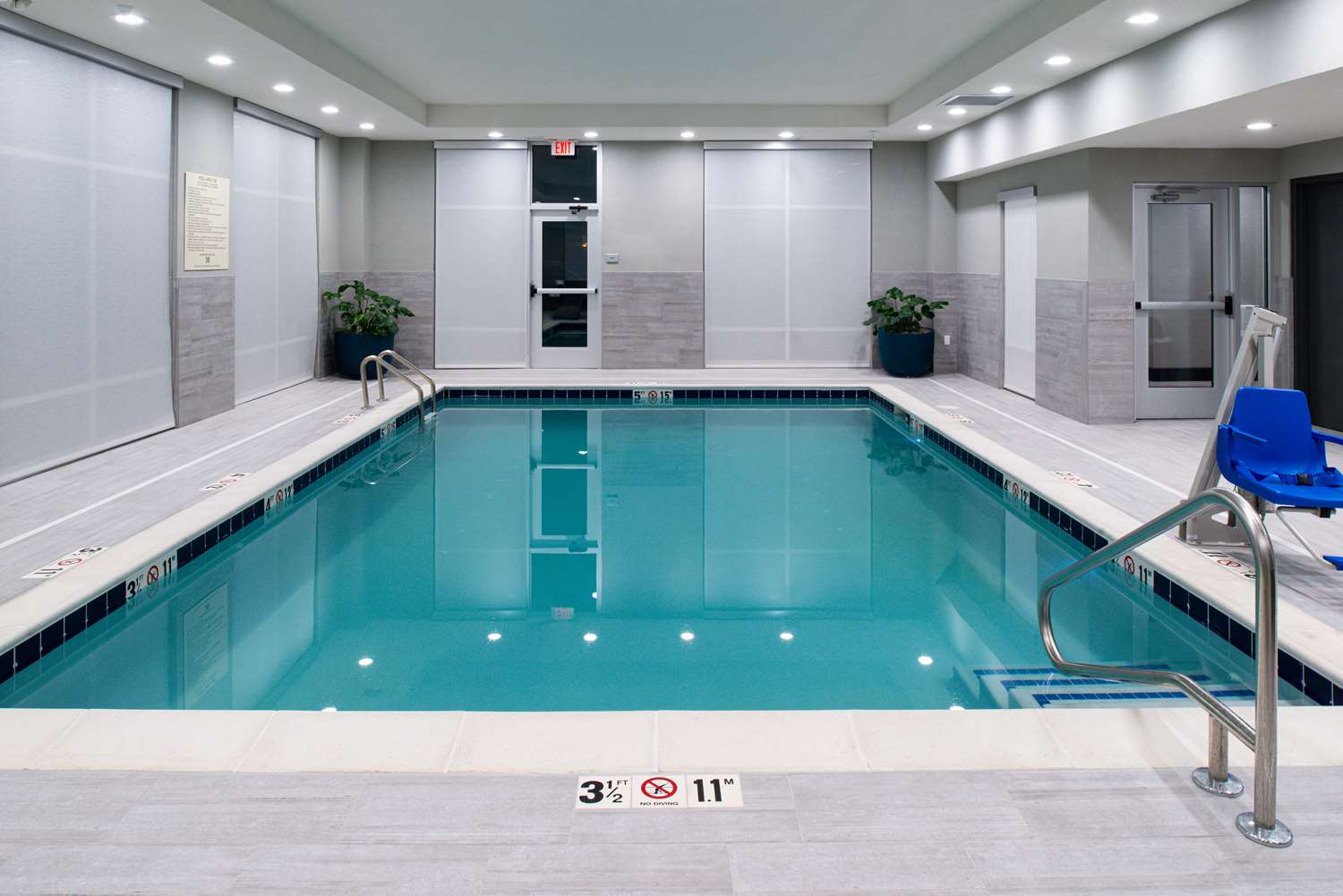 hampton inn and suites adrian