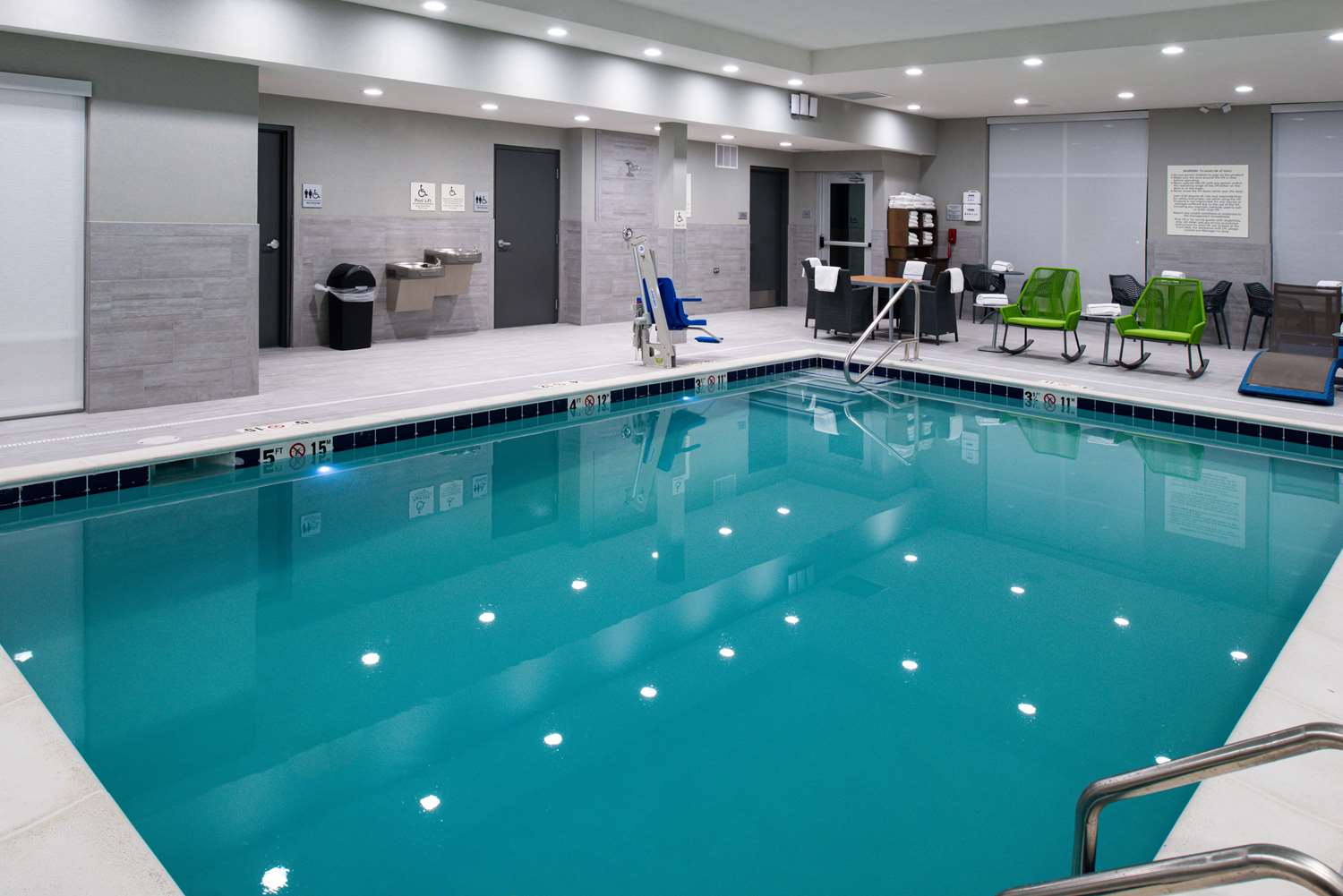 hampton inn and suites adrian