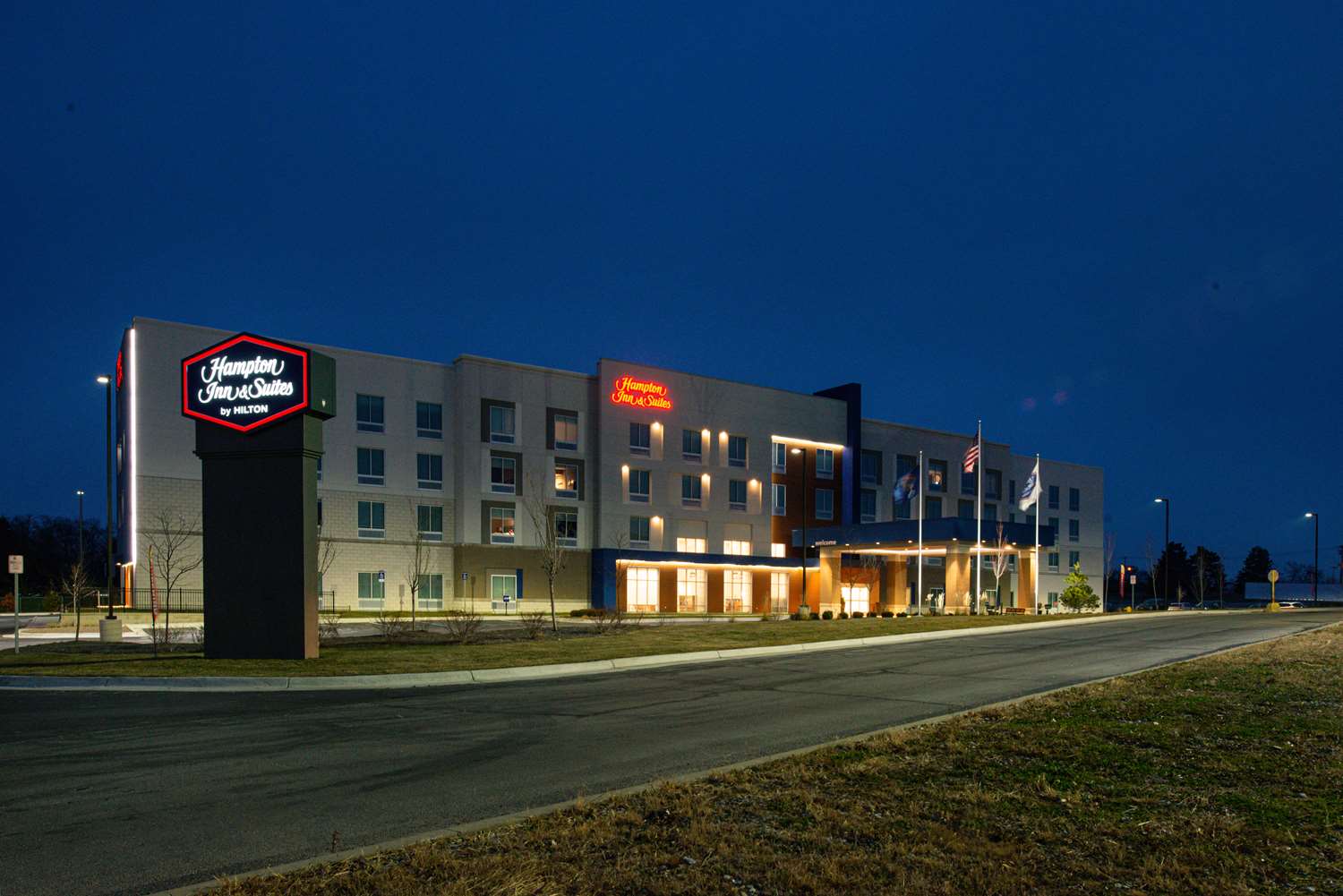 hampton inn and suites adrian