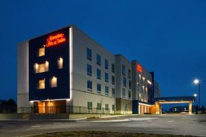 hampton inn and suites adrian
