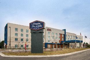 hampton inn and suites adrian