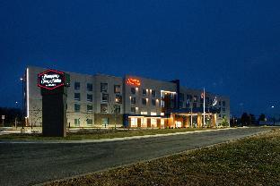 hampton inn and suites adrian