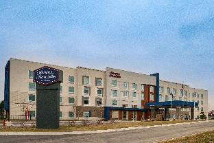 hampton inn and suites adrian