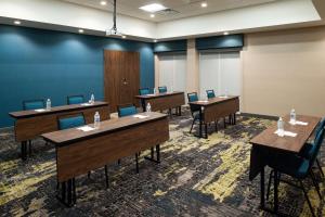 hampton inn and suites adrian