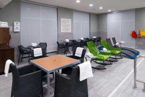 hampton inn and suites adrian