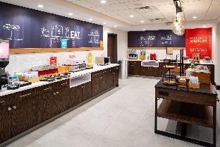 hampton inn and suites adrian