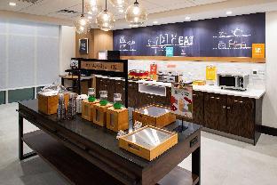 hampton inn and suites adrian