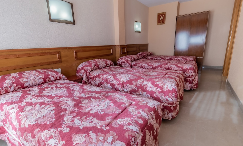 pension isabel by vivere stays