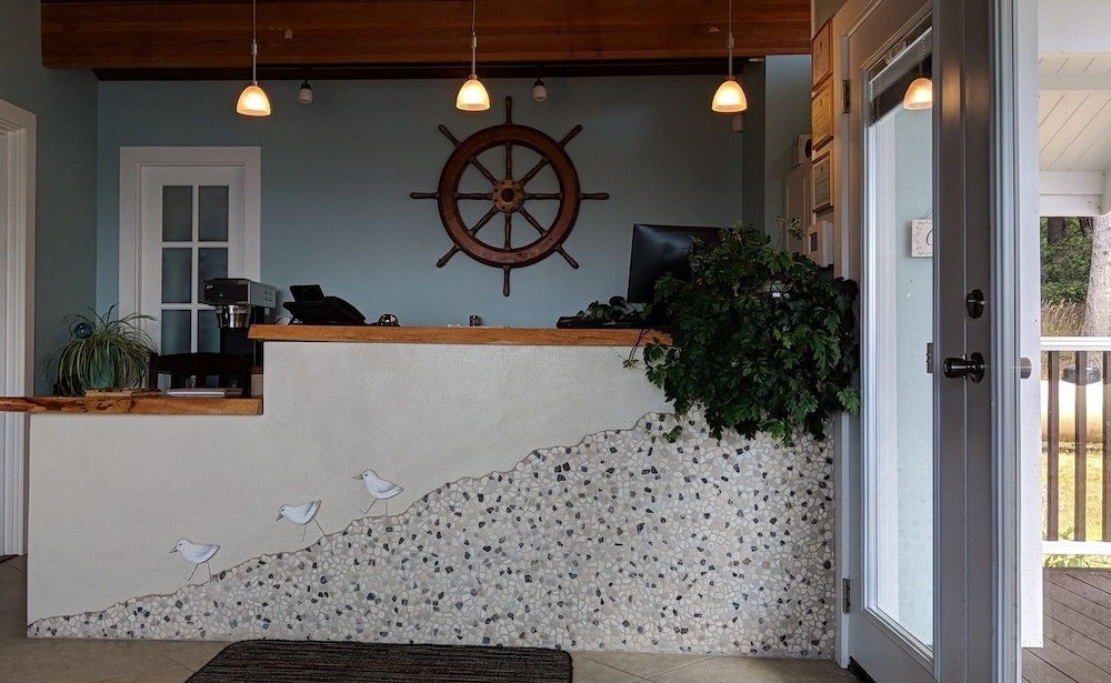 seafoam lodge