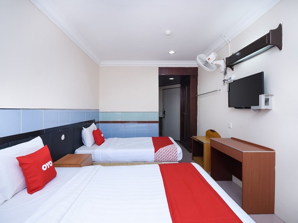 Cosy Inn,Miri>>Marudi,2 star