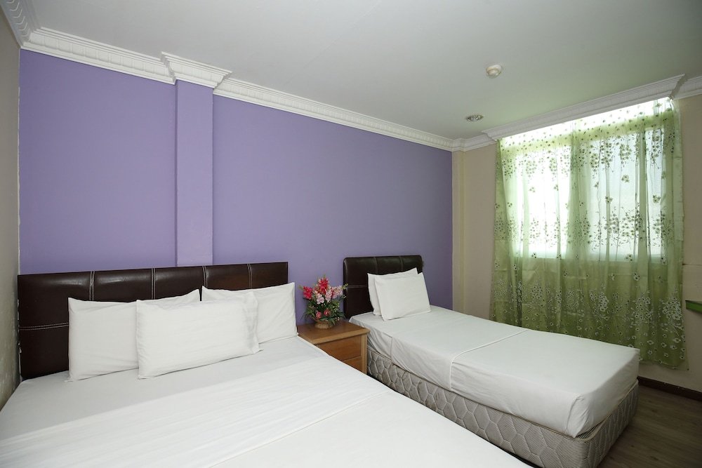 Cosy Inn,Miri>>Marudi,2 star