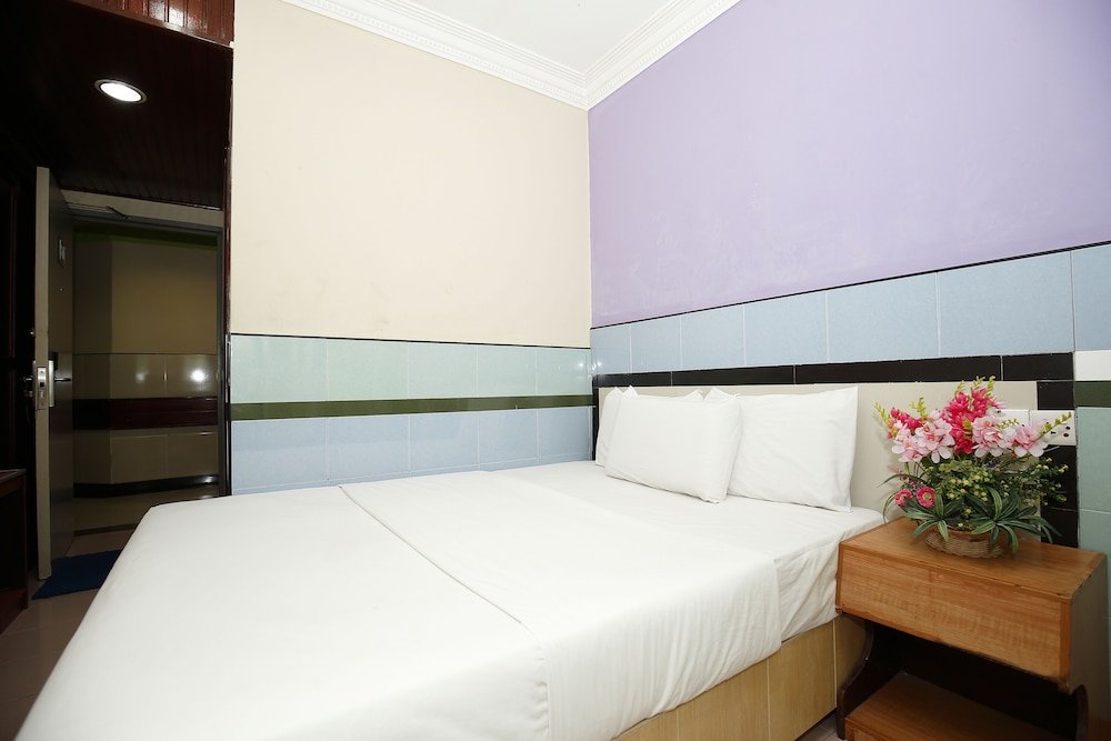 Cosy Inn,Miri>>Marudi,2 star