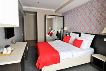 east gate boutique hotel